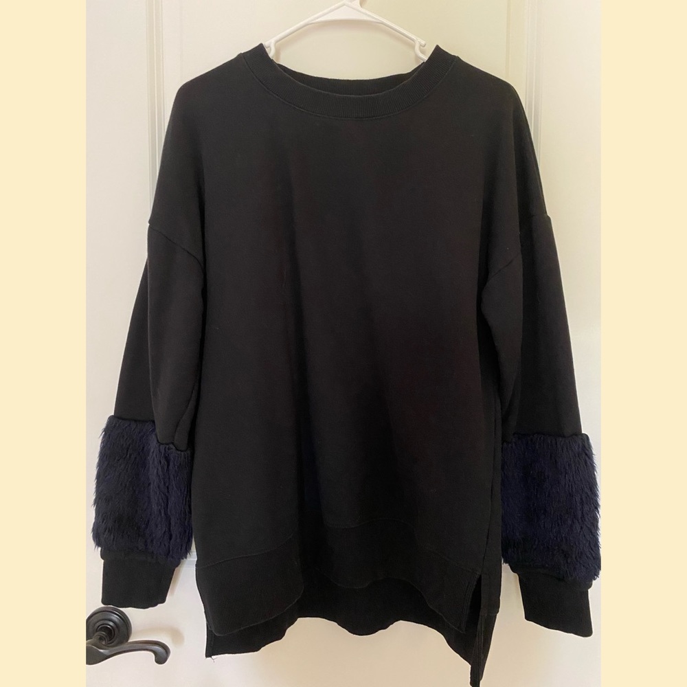 Forever 21 Black Sweatshirt With Artificial Wool